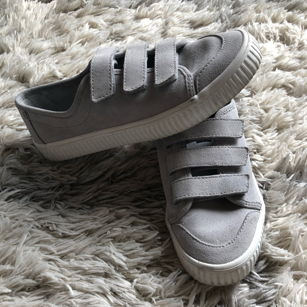 Sperry Crest Creeper Suede Velcro Sneaker